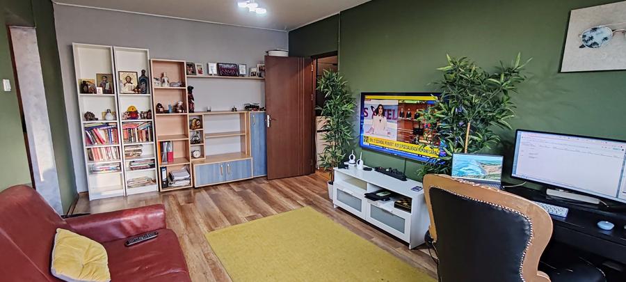 Apartament 3 camere cu 2 bai