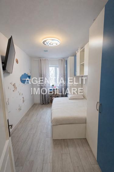 Apartament 4 camere, zona Complex Bulevard - 5