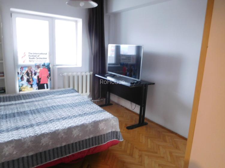 Apartament 2 camere, zona Centru - 3