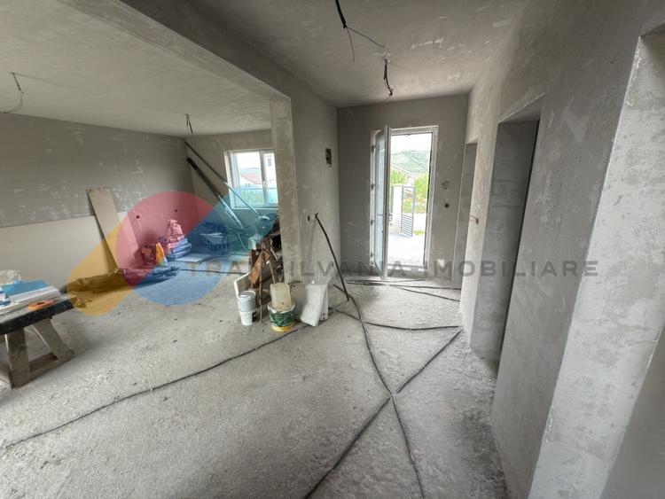 Casă individuala 160mp si teren 500mp in  Chinteni