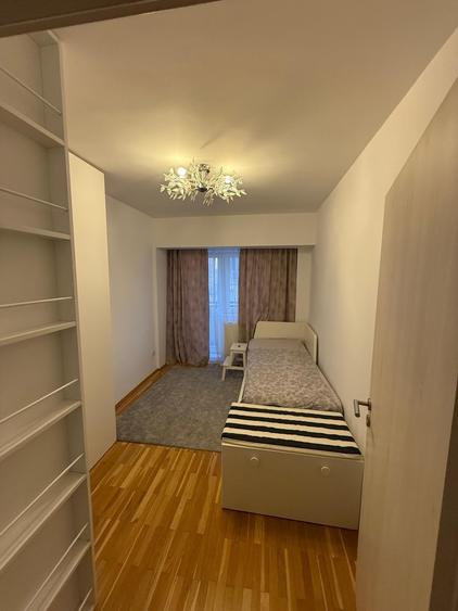 Unirii - Piata Alba Iulia, apartament modern, cu loc de parcare propriu