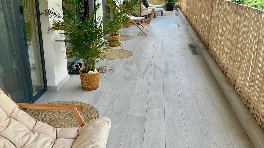 REA1023158 Apartament 4 camere de vanzare