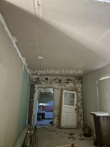 Casă de Vânzare în Băile Olănești Sat - Ideală pentru Locuință sau Afacere! - 8