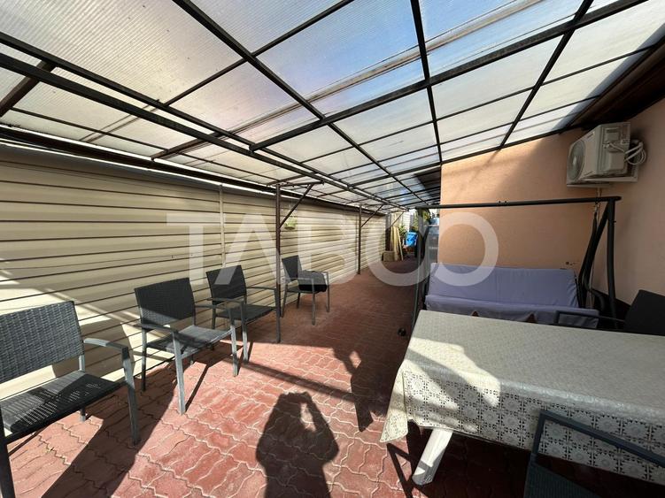 Casa individuala cu piscina incalzita  5 camere acces auto Turnisor