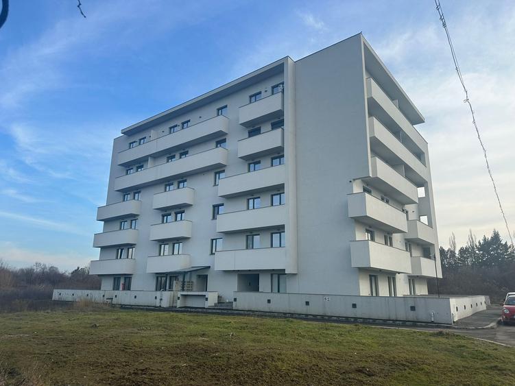 APARTAMENTE 2 CAMERE LANGA PADUREA BANEASA CU TERASA SI GRADINA