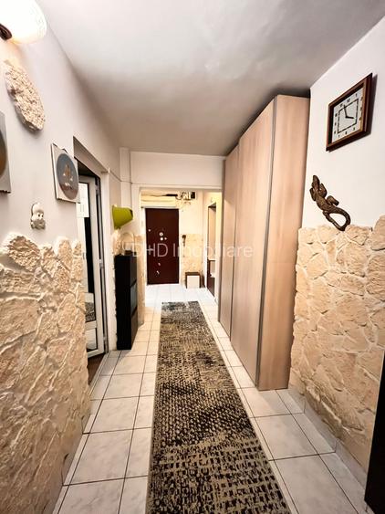 3 camere decomandat,etaj intermediar,zona semicentrală Gara Mare-str Garii,CT,AC - 6