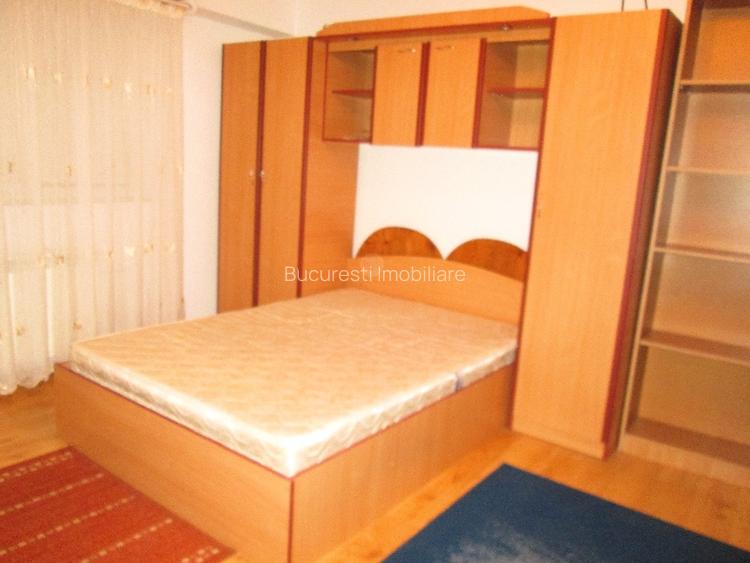 UNIRII,ALBA IULIA metrou Muncii ,etajul 8/10 DECOMANDATA - 2