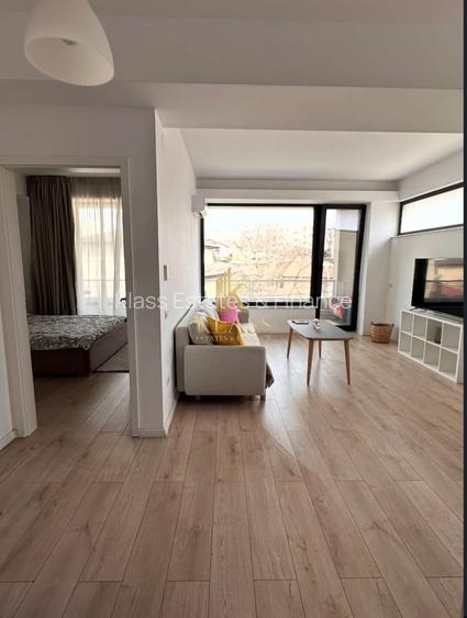 apartament de  inchiriat cu 2 camere in zona Metrou 1 Decembrie 1918 - 9