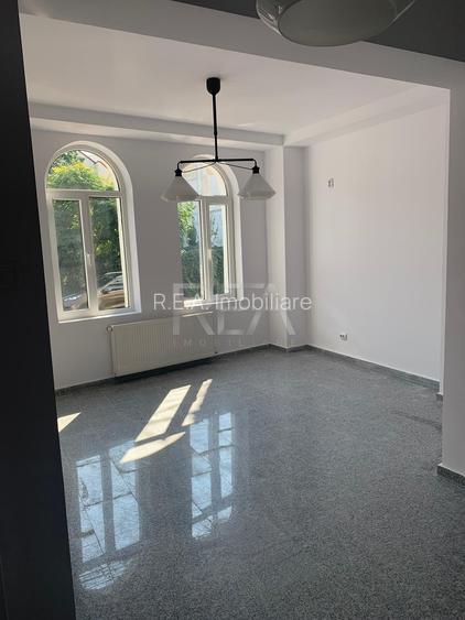 Vilă 9 camere Eminescu, 2 centrale, 355 mp - 3