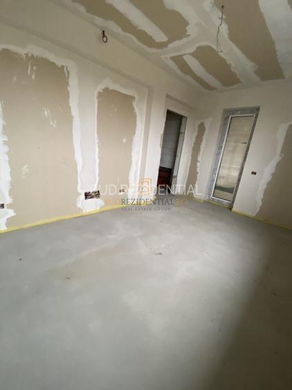 Vila duplex cu 5 camere, finisaje moderne, P+1+Pod - Comuna Berceni - 11