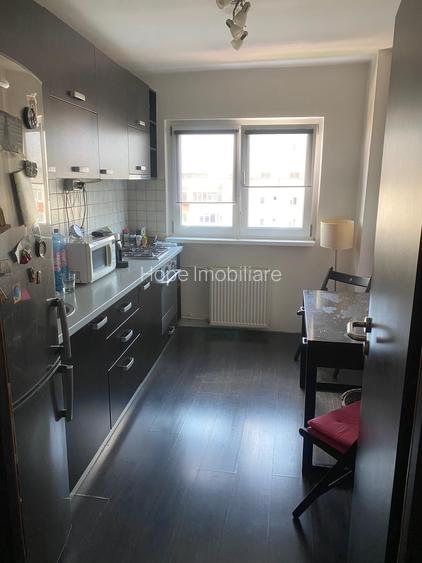 Brancoveanu-Metrou-Apartament de 3 camere - 9