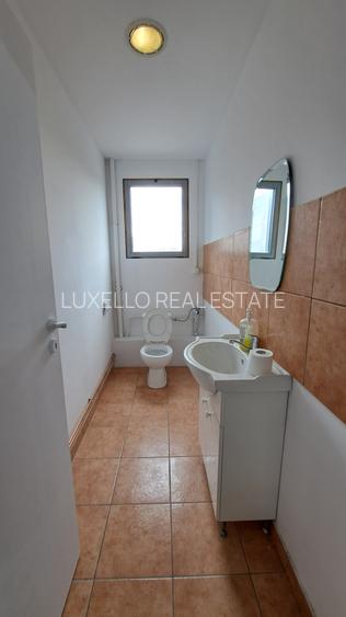 HALA DEPOZITARE CU ETAJ PARTIAL PENTRU BIROURI AMPLASAMENT: OTOPENI - 23