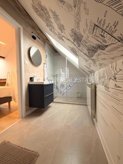 Garsonieră modernă de închiriat – Centrul Vechi Brașov, mansardă - 5