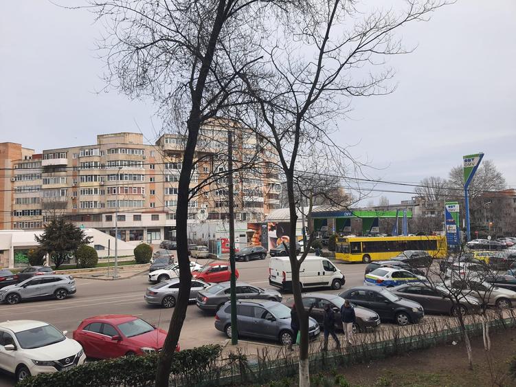 TOMIS NORD-OMW-APARTAMENT CU 2 CAMERE ETAJ 1 - 10