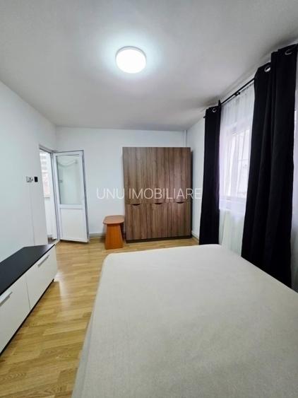 Etaj 2-Gradinari-Iulius Mall-1 Camera Decomandat-bloc 78' - 6