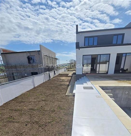 Proprietate exclusivista, cu vedere spre lac, zona Aroneanu Sorogari - 8