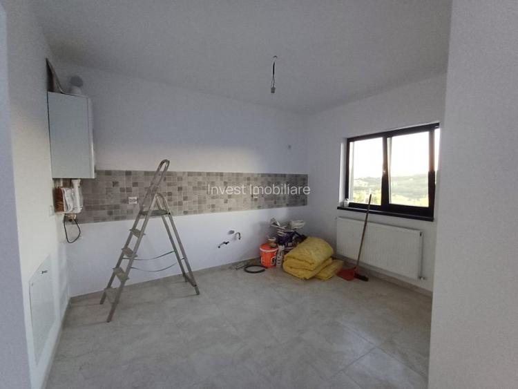 Casă parter, 3 camere, 818 mp teren, zona Valea Adanca - 12