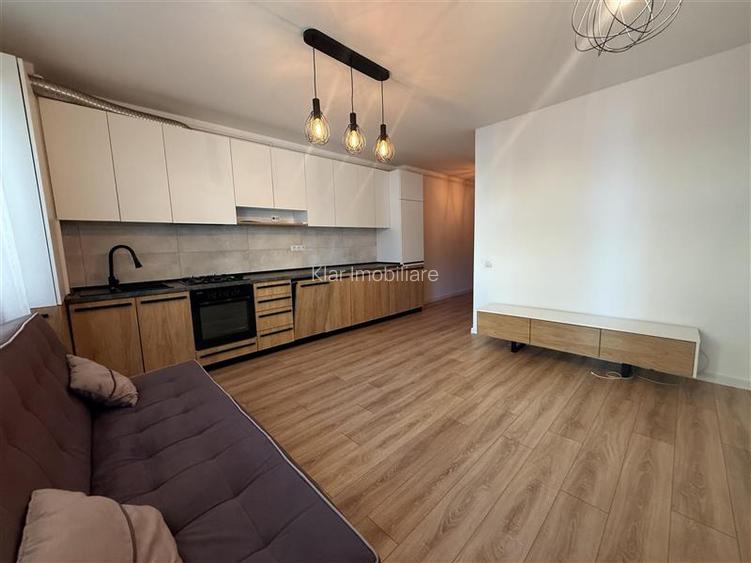 Apartament 2 camere zona Regal cu terasa mare - 2