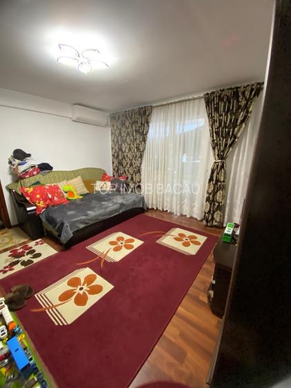 ETAJUL 3, mobilat si utilat, renovat, 52 metri utili, Petrom Milcov - 3