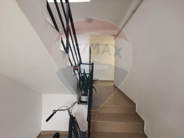 Apartament cu Parcare De Inchiriat - 10