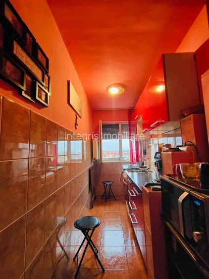 Apartament cu 2 camere, semidecomandat, tip X, zona Iosia - 4