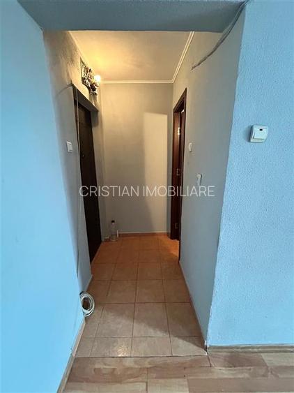 Etaj 1 Garsoniera, 26mp zona Gara Autogara - 4