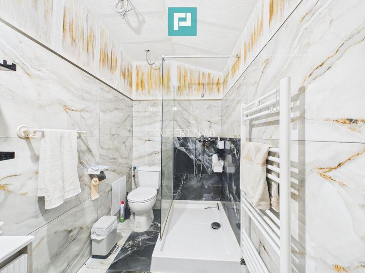 Două case pe un teren generos în Ghiroda - 14