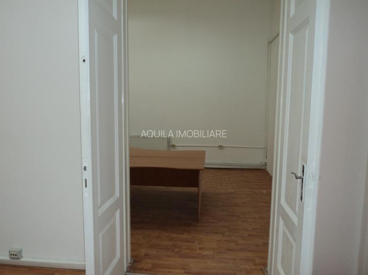 Birouri 50 mp Piata Unirii RENOVAT, prima inchiriere - 11