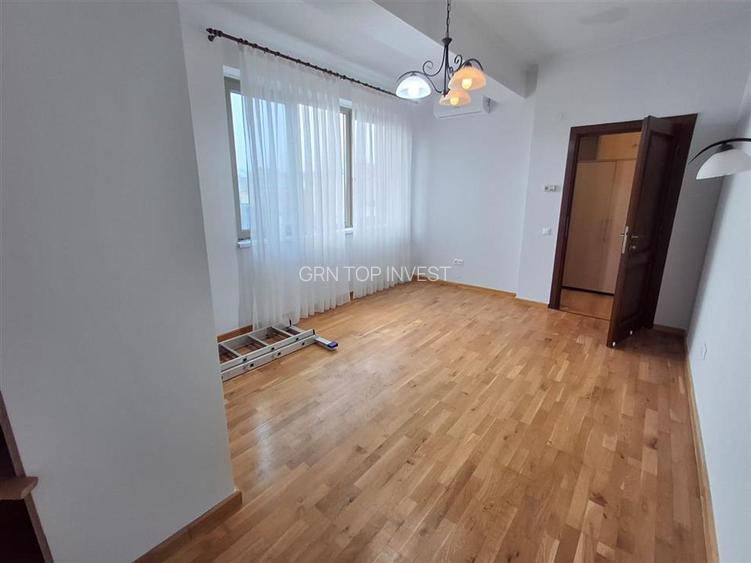 Penthouse 4 camere terasa 50mp parcare zona Centrala - 15