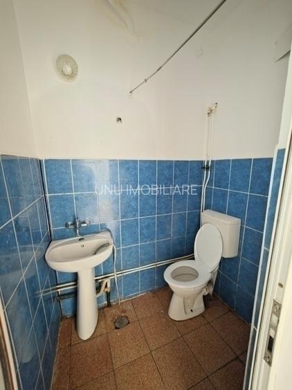 Etaj 2-Bulevardul Chimiei-1 Camera Decomandat-bloc 80' - 6