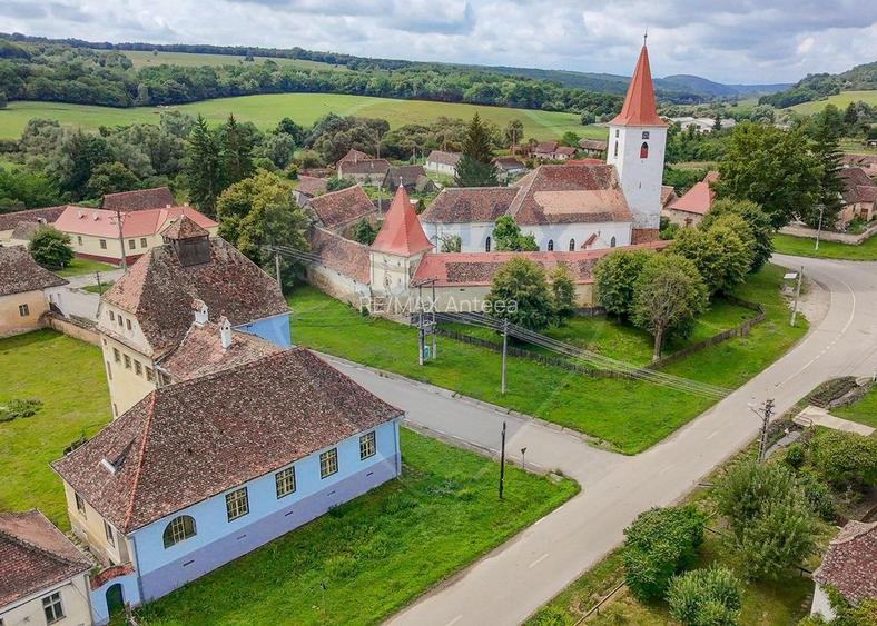 Fosta scoala saseasca semnata de Fritz Balthes - Bruiu, Sibiu - 4