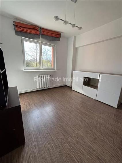 Apartament 3 camere etajul 2 zona Astra- Carpatilor - 3