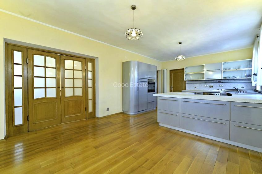 Vanzare vila 6 camere 316mp + garaj + teren 1490mp Centru Snagov ILFOV - 8