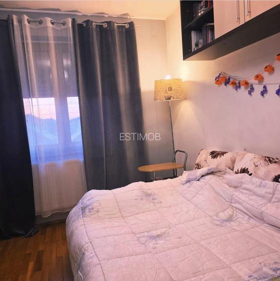 Vand casa Harman 4 camere  locatie centrala singur in curte - 5