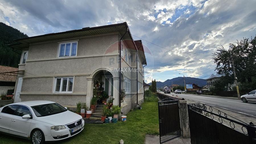 Casa 225 mp, teren intravilan 4822 mp C. Moldovenesc, Suceava - 22