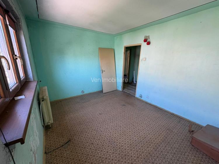 Apartament 3 camere, decomandat, etaj 3 - 2
