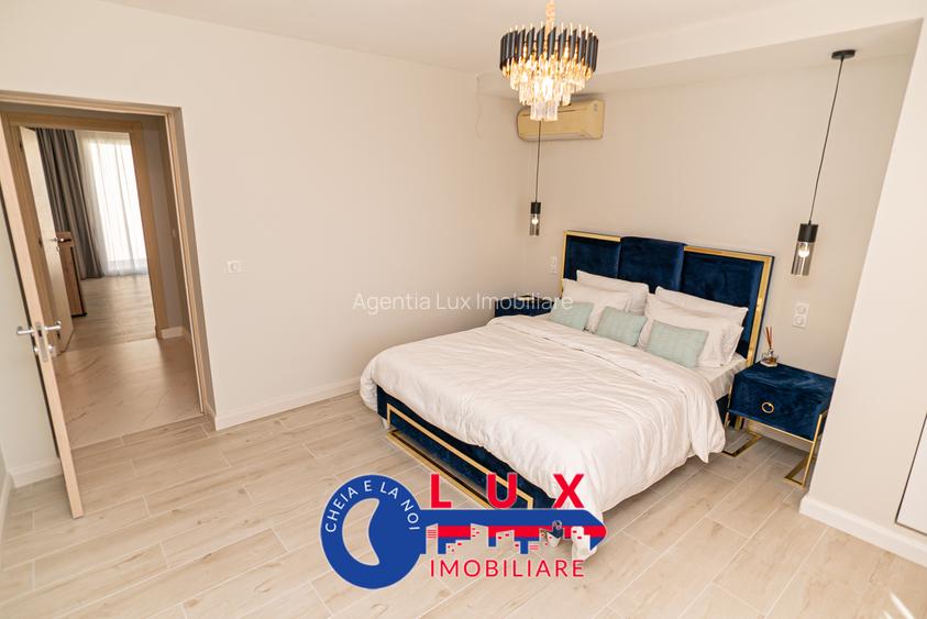 ID 6613 DE VÂNZARE - Vila de LUX - Zona 9 Mai - 9