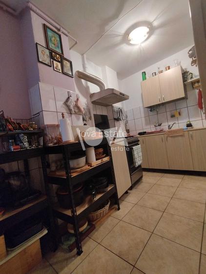 De vânzare: apartament 3 camere Piata Victoriei - parter înalt - 5