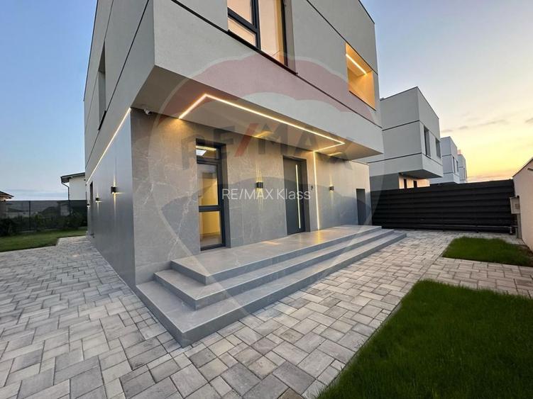 Vila moderna de inchiriat cu 5 camere, prima inchiriere - 43