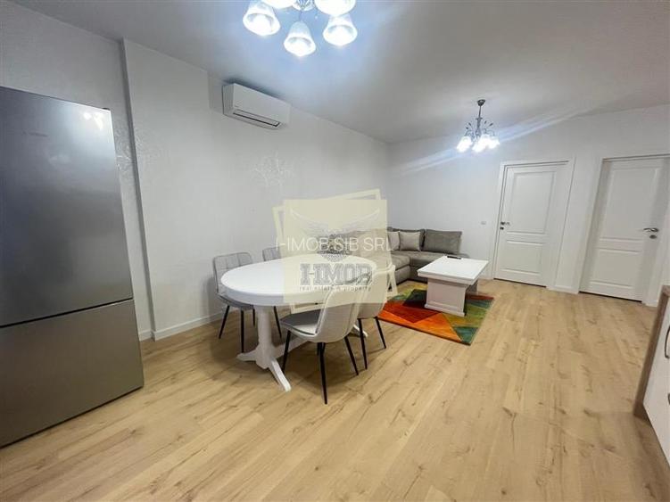Apartament modern cu 3 camere si 2 bai in zona Centrala - 9