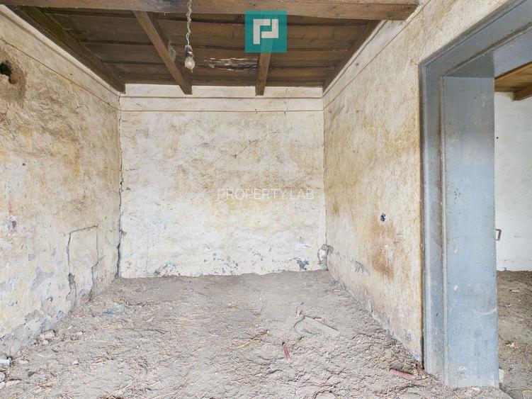 Casă modestă cu 3 camere de renovat în Mișca - 6