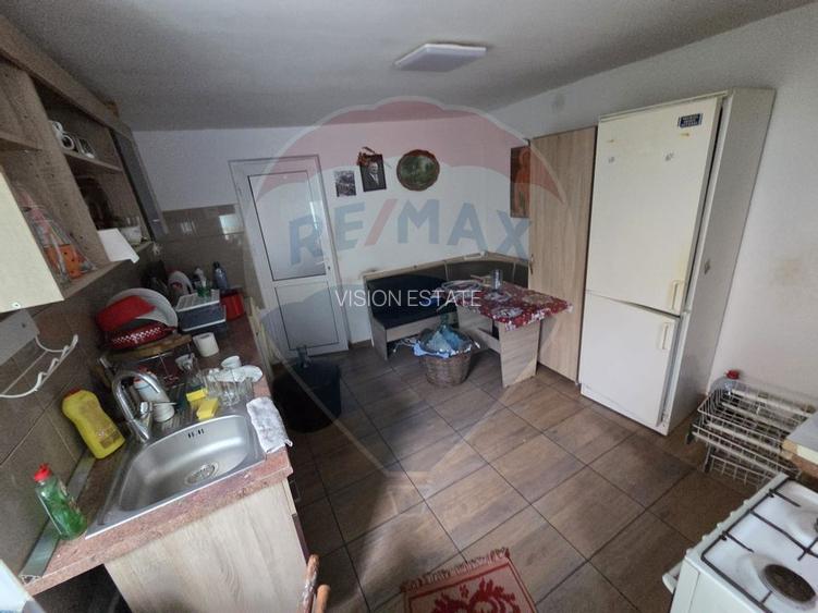 Ansamblu casa de locuit, hala productie ,spatiu de birouri si teren - 18