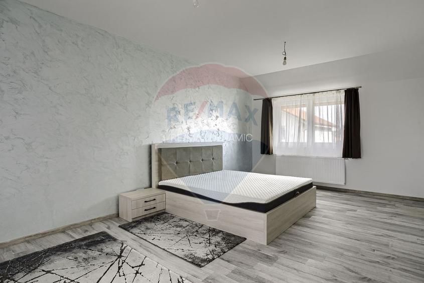 Casă de închiriat în cartierul Athena, zona 6 Vânători - 13