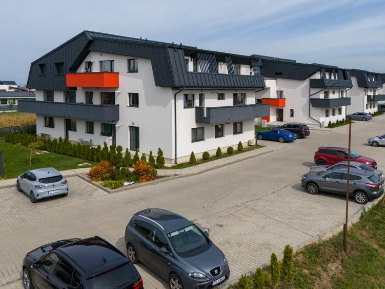 69f82baa-e011-4733-ab58-67f988bd5e1a - 3