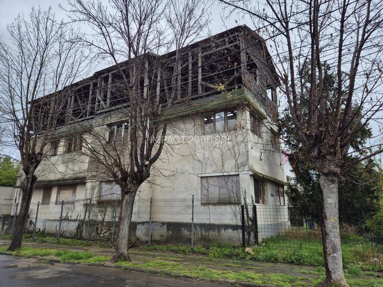 Vila A.I.Cuza Eforie Sud P+1+M 200m de mare - 8