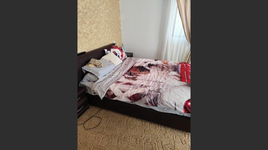 Casa Strejnicu: 150m², 3 dormitoare, 2 băi, 2 garaje
 - 11