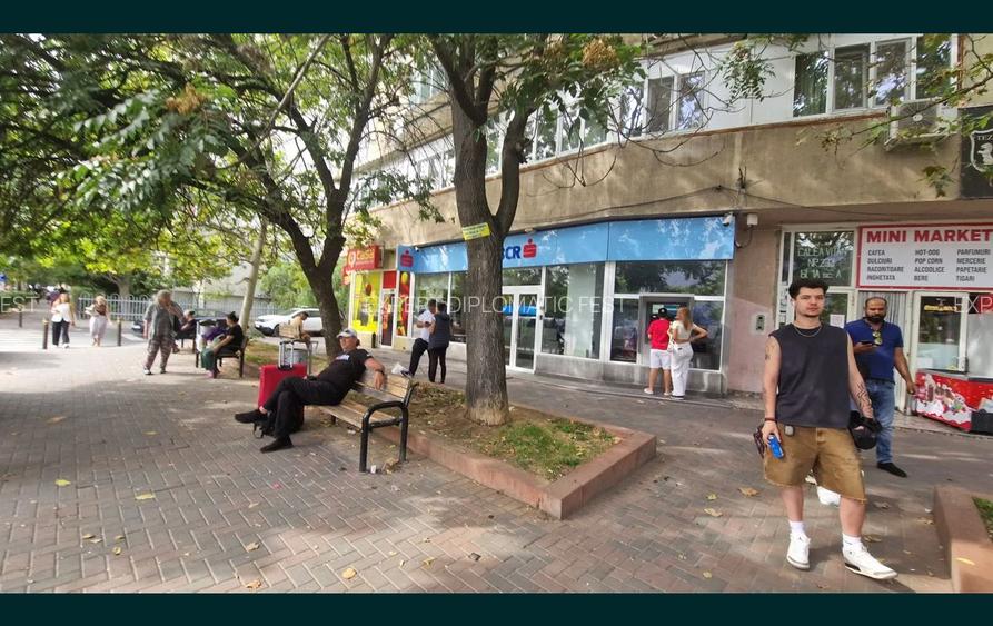 Vitan Mall Auchan- suprafata 428 mp - pret 780.000 euro+TVA - 6