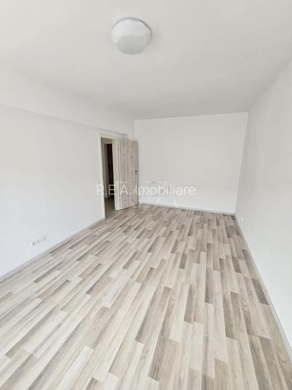 2 camere - postalionului - total renovat - 4