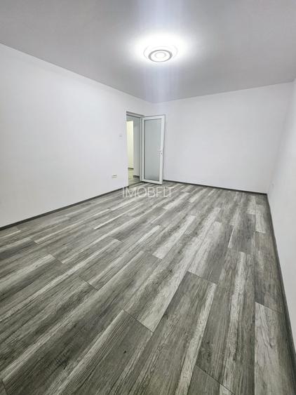 Apartament 3 camere de vanzare  zona Republicii - 8