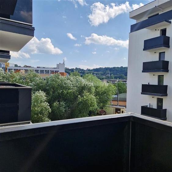 Vanzare apartament 2 camere bloc nou cu parcare in Dambul Rotund- zona Fabrica D - 13